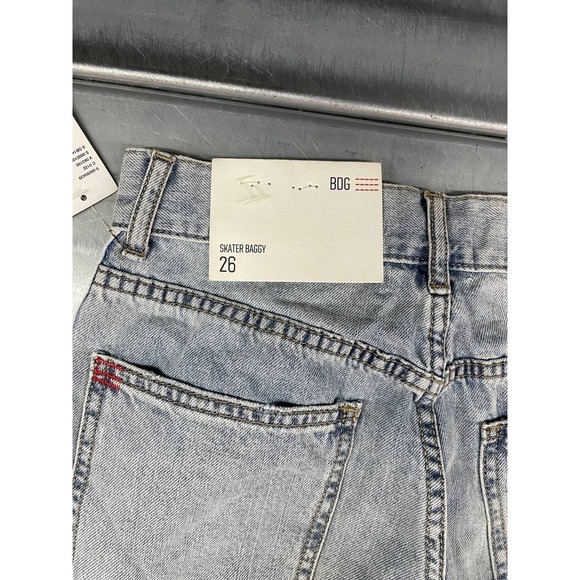 Urban Outfitters BDG Skater Baggy Jeans Womens 26 Hibiscus Print Light Wash - Picture 14 of 14